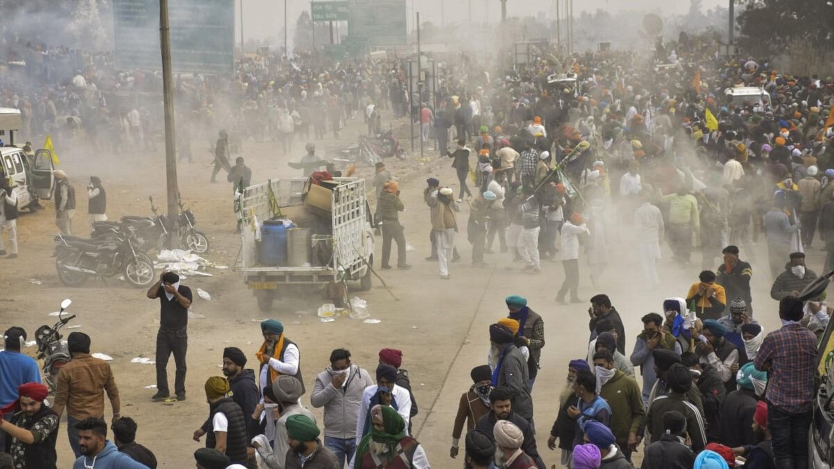 <div class="paragraphs"><p>Police use tear gas shells to disperse farmers during their 'Delhi Chalo' march at Punjab-Haryana Shambhu border, near Patiala</p></div>