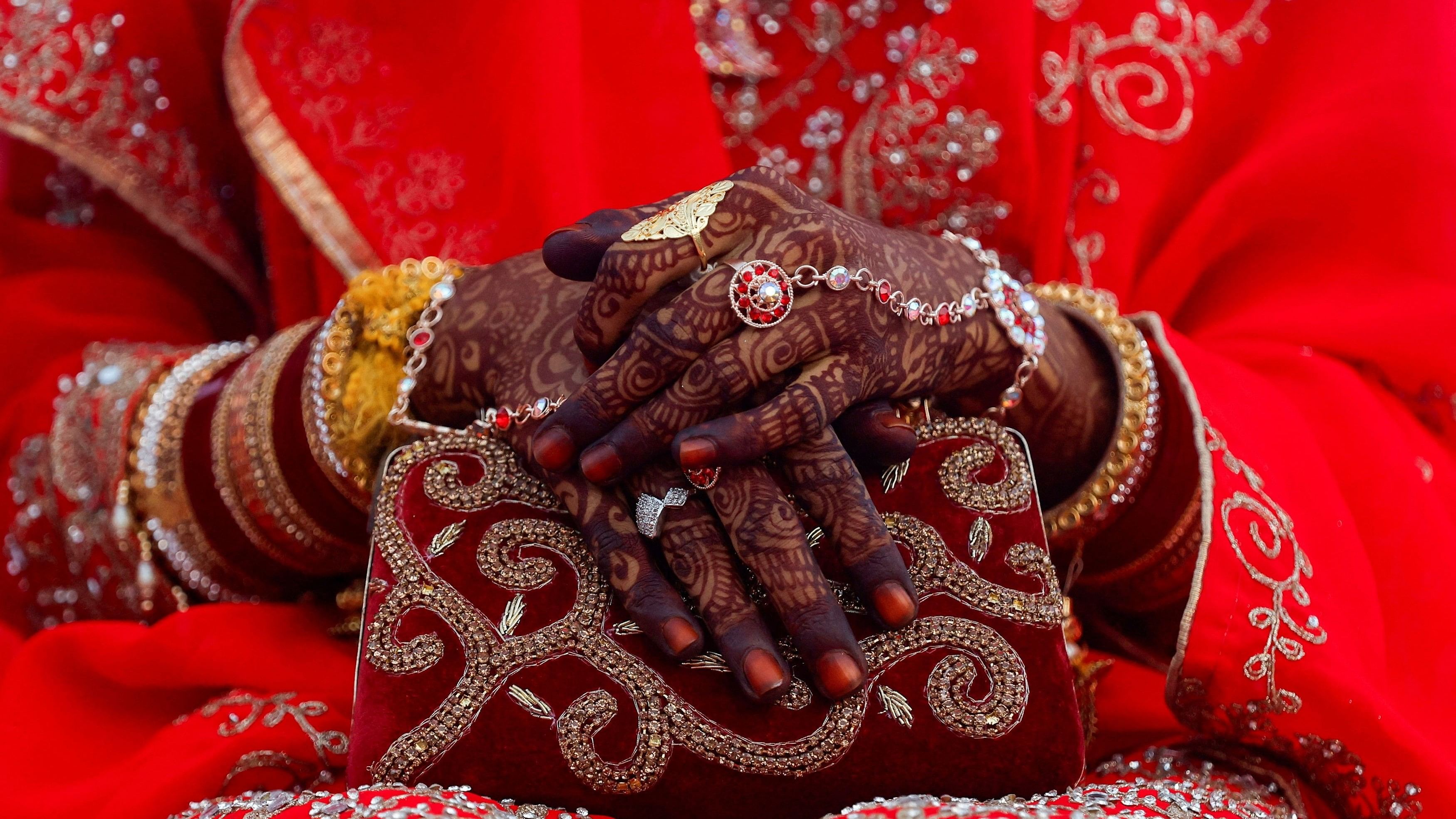 <div class="paragraphs"><p>Representative image of a bride.</p></div>