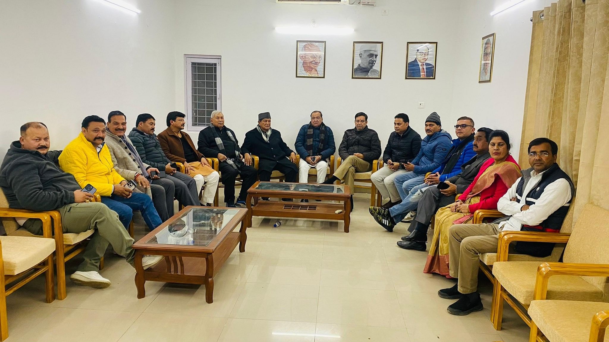 <div class="paragraphs"><p>Congress&nbsp;legislators during a meeting&nbsp;in Dehradun ahead of Uttarakhand Assembly session.</p></div>