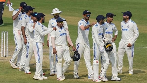 <div class="paragraphs"><p>Indian players celebrate after winning the second Test match between India and England, at Dr Y S Rajasekhara Reddy ACA-VDCA Cricket Stadium, in Visakhapatnam on Monday.</p></div>