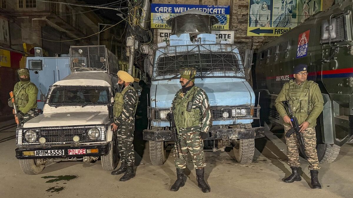 <div class="paragraphs"><p>Security personnel stand guard during a cordon and search operation after terrorists shot dead a worker from Punjab while another sustained injuries in the Habba Kadal area, in Srinagar.</p></div>