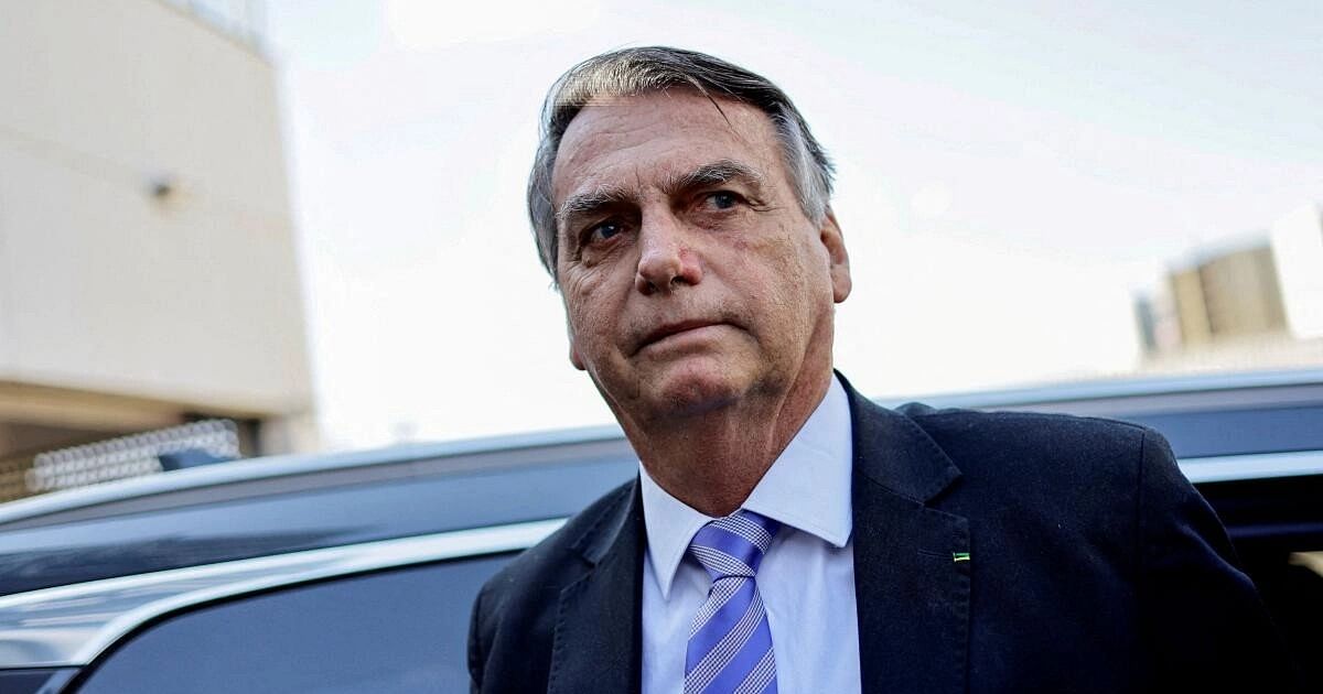 Polícia brasileira apreende passaporte de Bolsonaro enquanto investigação de golpe aperta web