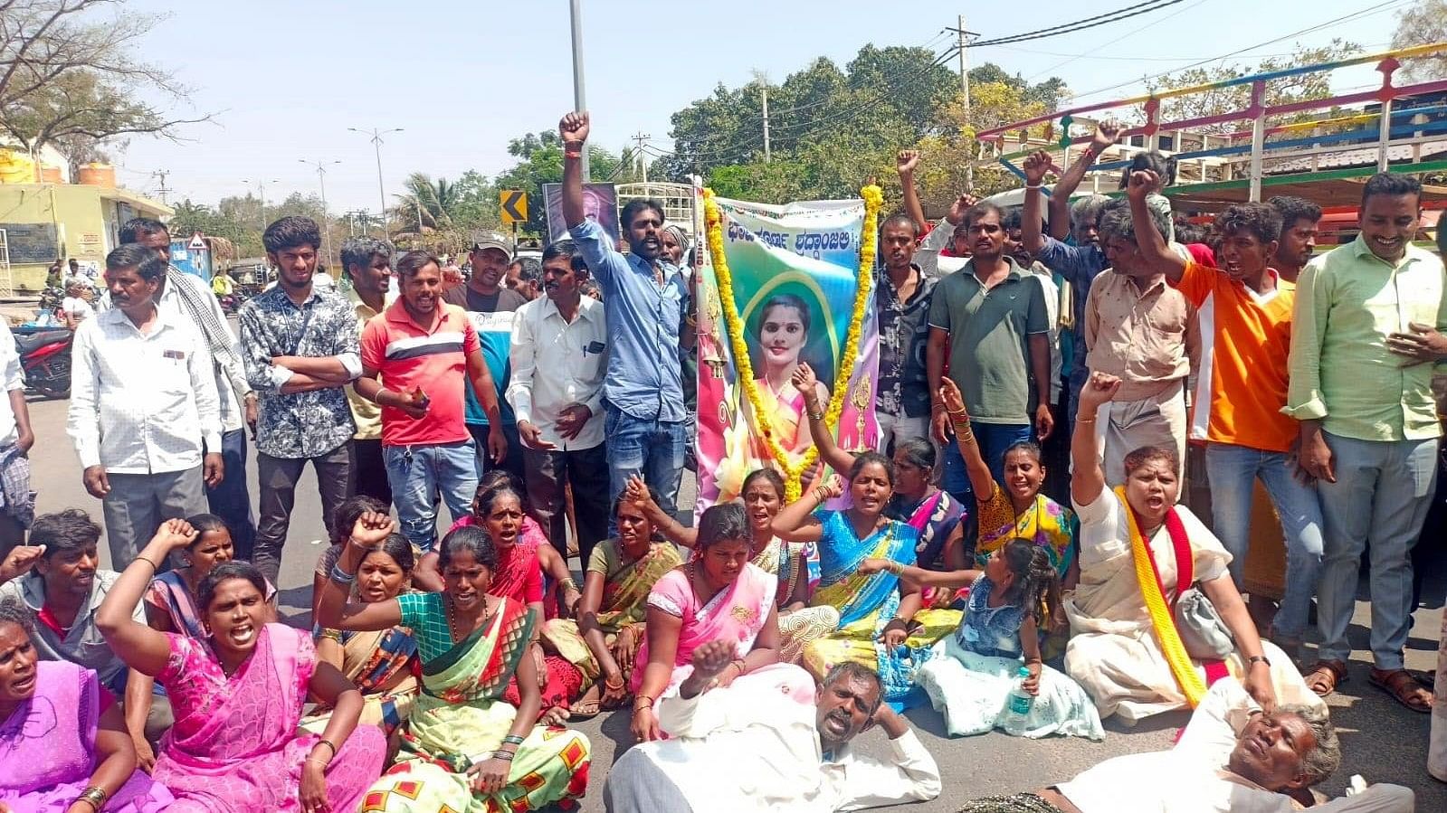 Family members of the two deceased women protest outside the government hospital in Pavagada, Tumkur on Monday.