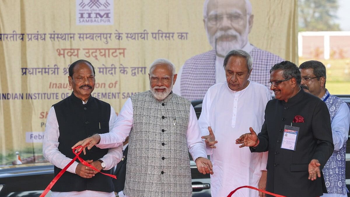 <div class="paragraphs"><p>Prime Minister Narendra Modi with Odisha Governor Raghubar Das, Union Education Minister Dharmendra Pradhan and Odisha Chief Minister Naveen Patnaik during the inauguration of IIM campus in Sambalpur</p></div>