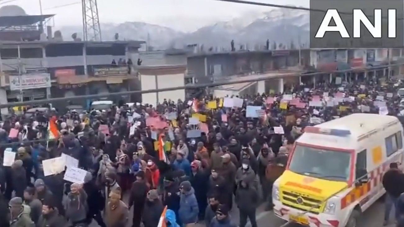 <div class="paragraphs"><p>Thousands braved the freezing cold as they marched demanding statehood for Ladakh and protections under the 6th Schedule of the Constitution for the Union Territory.</p></div>