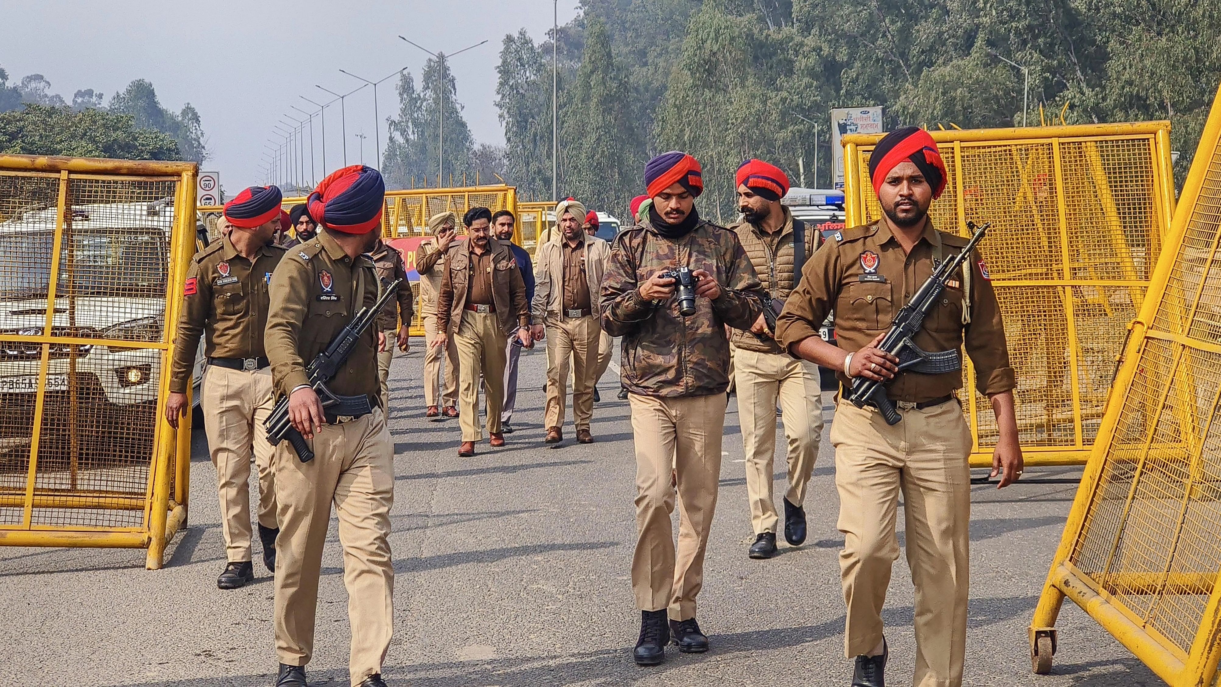 <div class="paragraphs"><p>Police personnel deployed at Shambhu border (Punjab-Haryana) in view of farmers' 'Delhi Chalo March', in Ambala district, Monday, Feb. 12, 2024. A large number of farmers from Uttar Pradesh, Haryana and Punjab are expected to march towards the national capital on Tuesday</p></div>