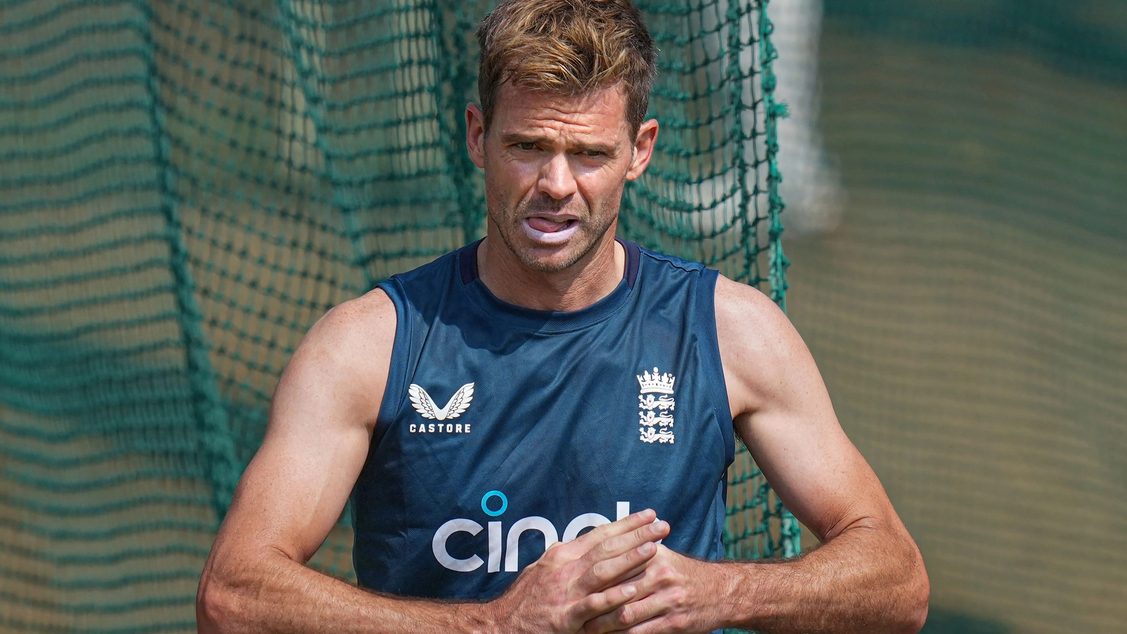 <div class="paragraphs"><p>After sitting out the first Test, veteran pacer James Anderson has been included in the playing 11 for the second Test. </p></div>