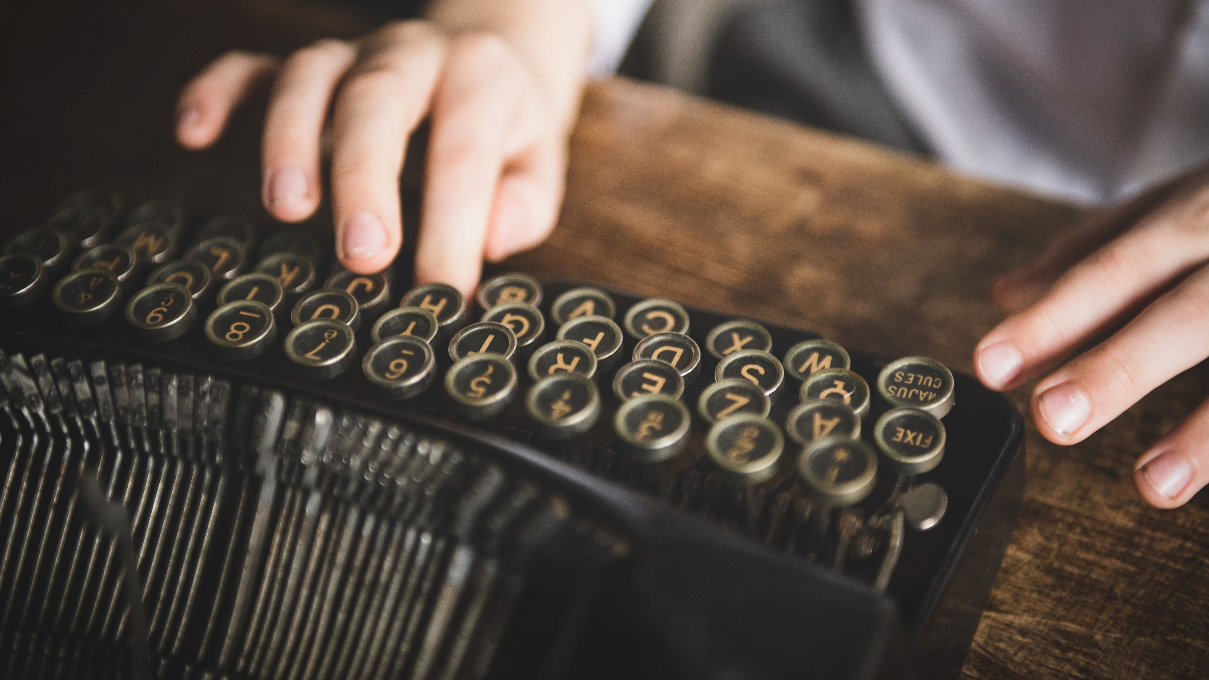 <div class="paragraphs"><p>representative image showing a typewriter</p></div>