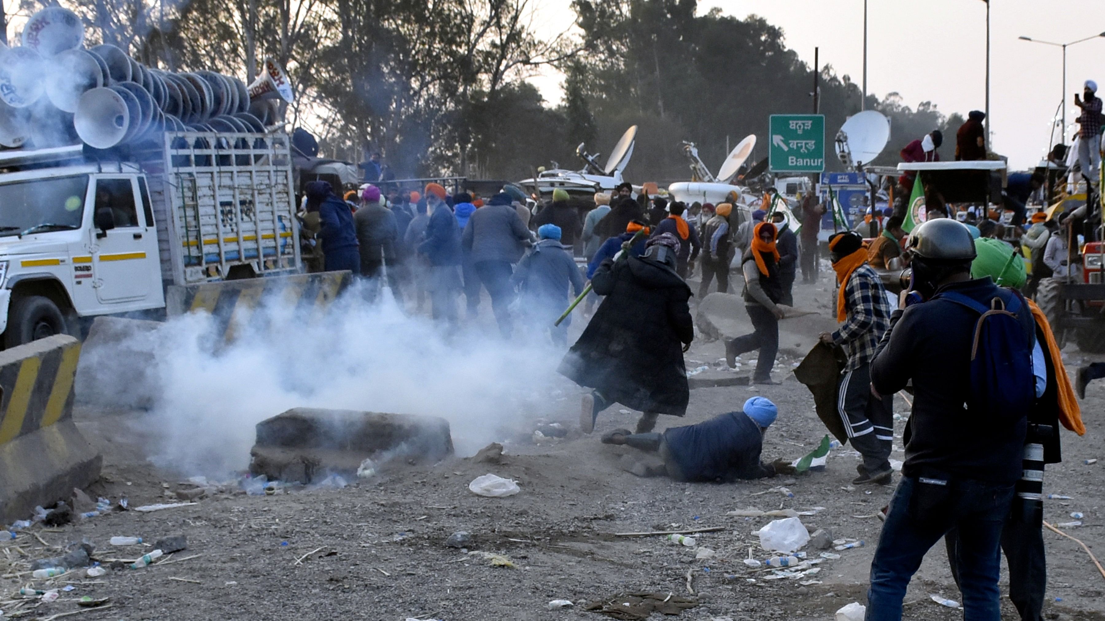 <div class="paragraphs"><p>Police use tear gas to disperse farmers gathered at the Punjab-Haryana Shambhu border during their 'Delhi Chalo' march, in Patiala district.</p></div>