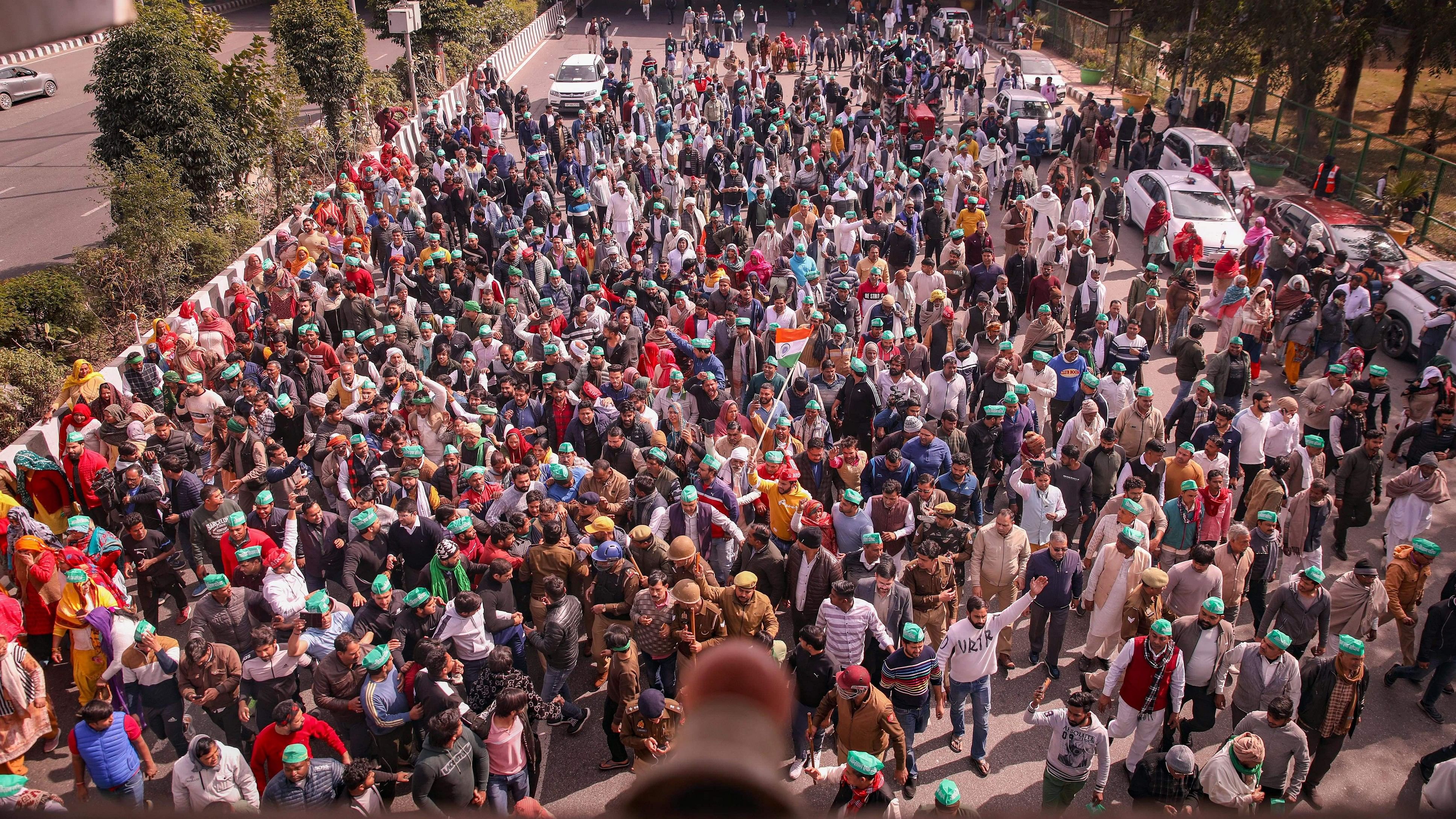 <div class="paragraphs"><p>Farmers during a protest march to the national capital, in Noida, Thursday, Feb 8, 2024.</p></div>