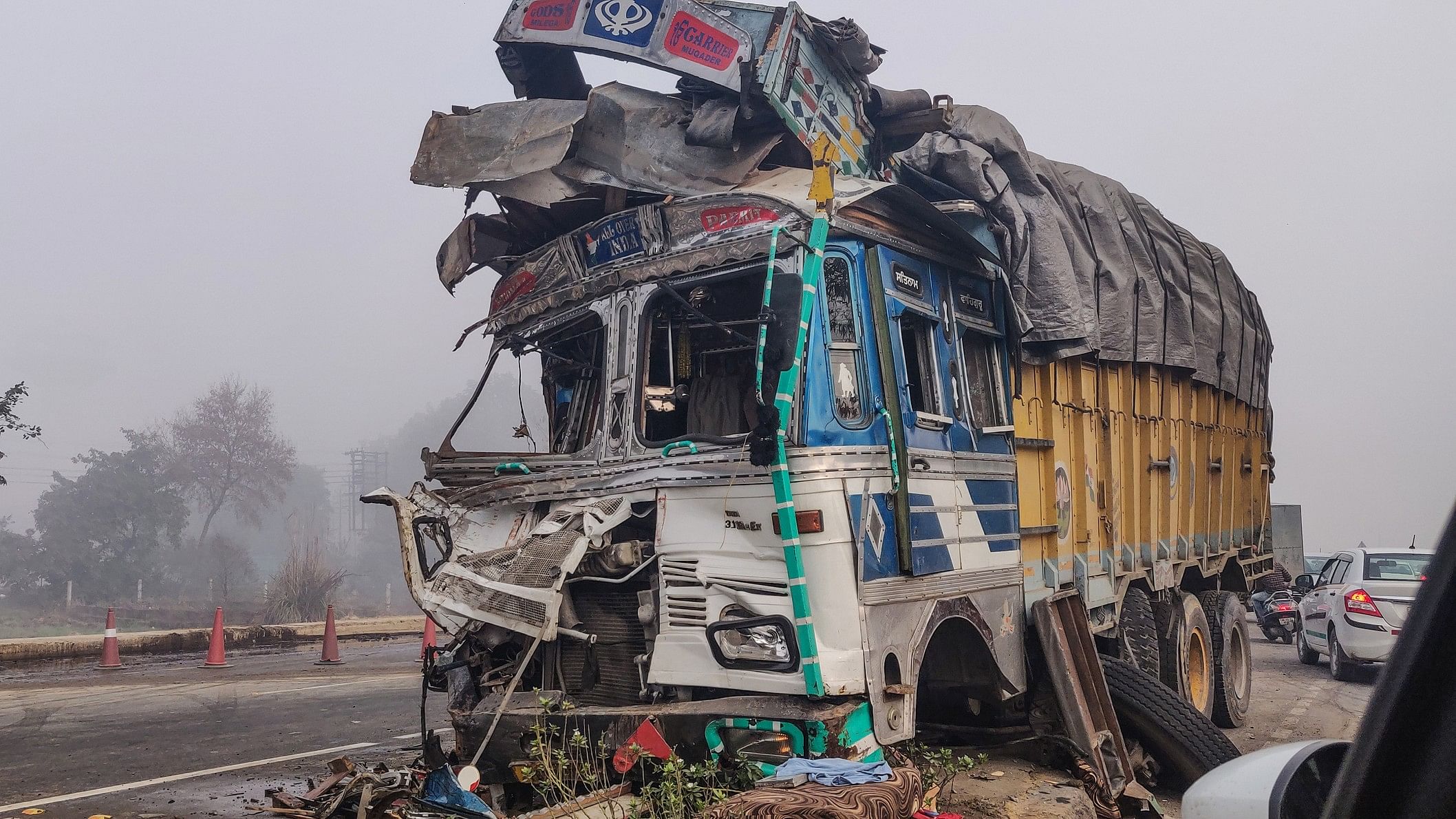 <div class="paragraphs"><p>Representative image of a collided truck.</p></div>