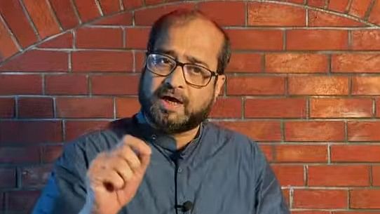 <div class="paragraphs"><p>Journalist Nikhil Wagle</p></div>