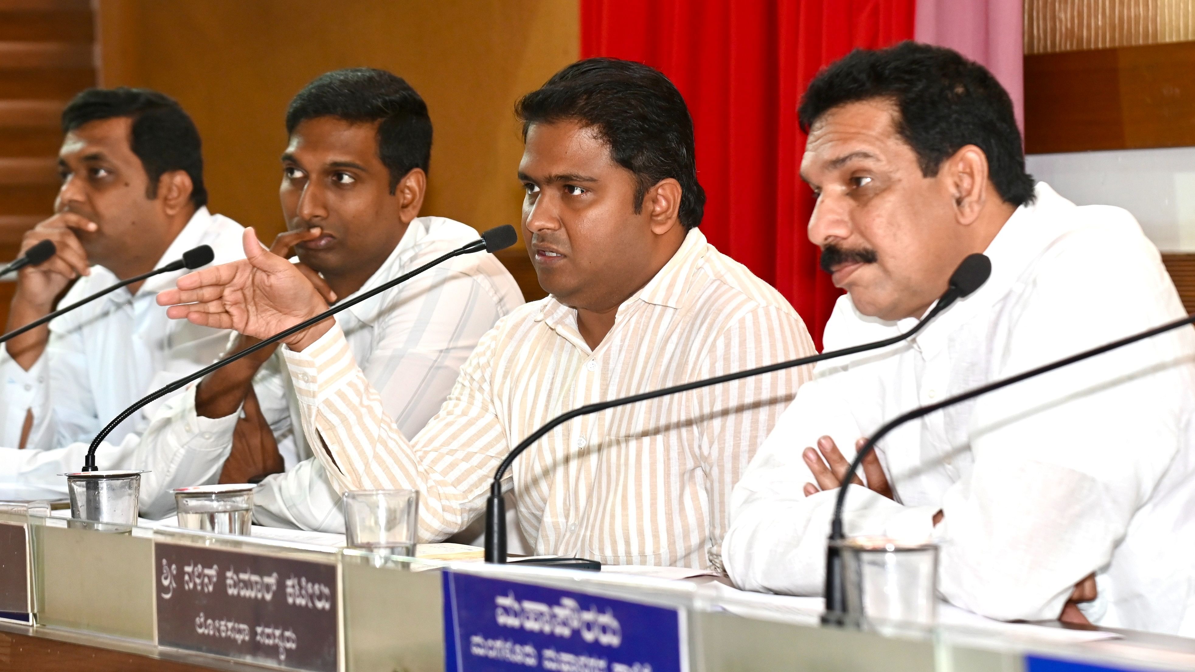 <div class="paragraphs"><p>Deputy Commissioner Mullai Muhilan M P speaks during the District Development Coordination and Monitoring Committee meeting chaired by DK MP Nalin Kumar Kateel at Nethravathi hall of Zilla Panchayat. </p></div>