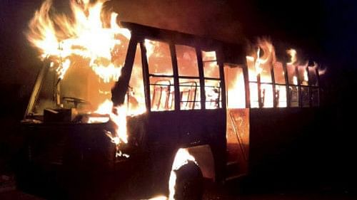 <div class="paragraphs"><p>A representative picture of a bus burning down.</p></div>