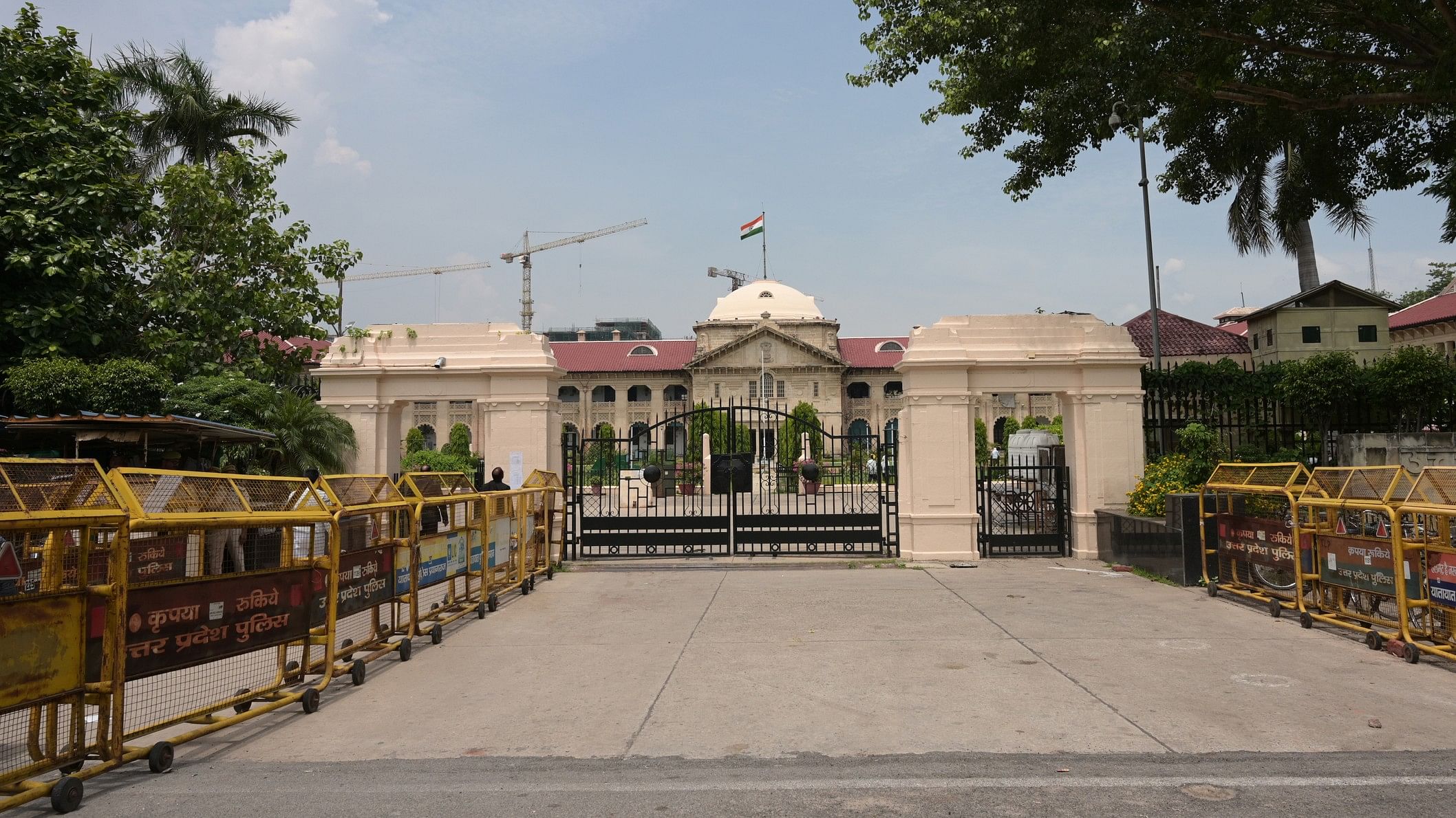 <div class="paragraphs"><p>View of the Allahabad High Court.</p></div>