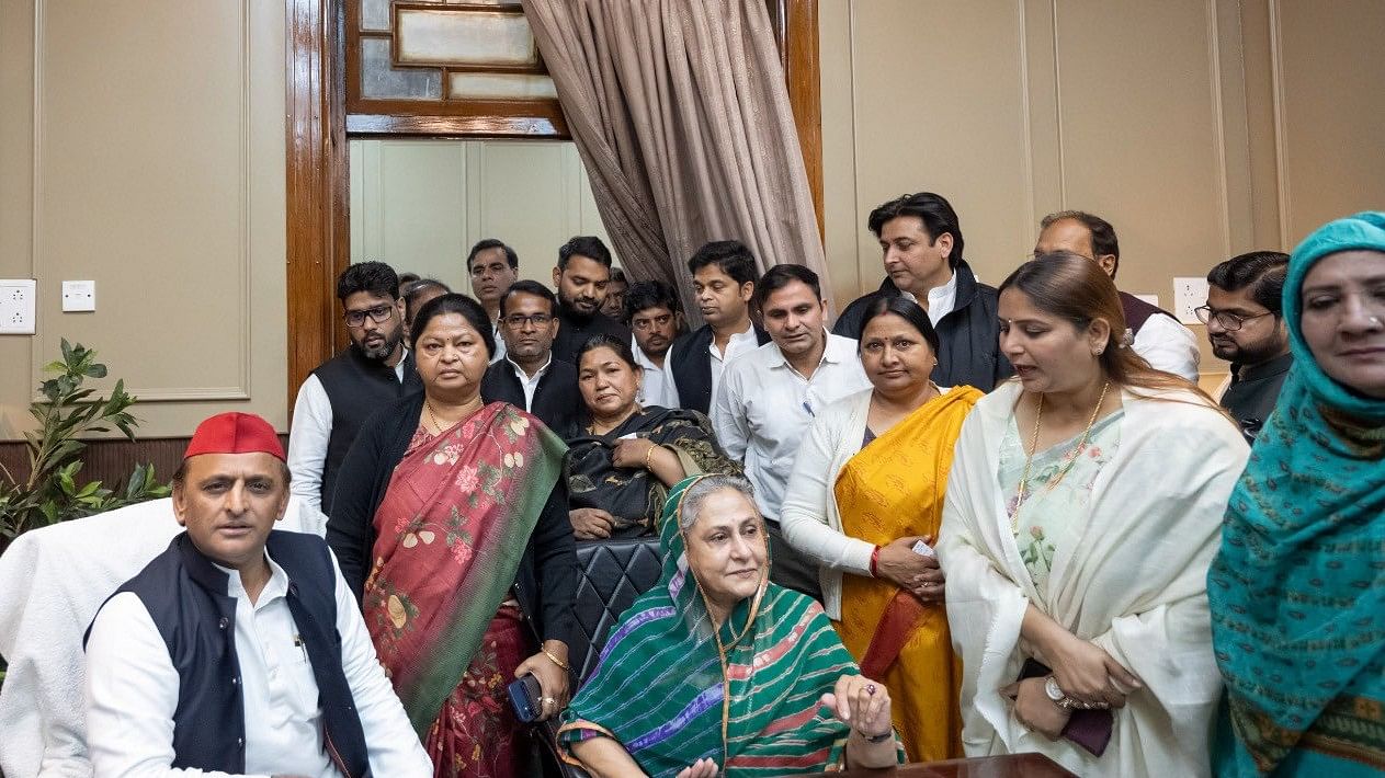 <div class="paragraphs"><p>Akhilesh Yadav with his party members on Rajya Sabha Election day</p></div>