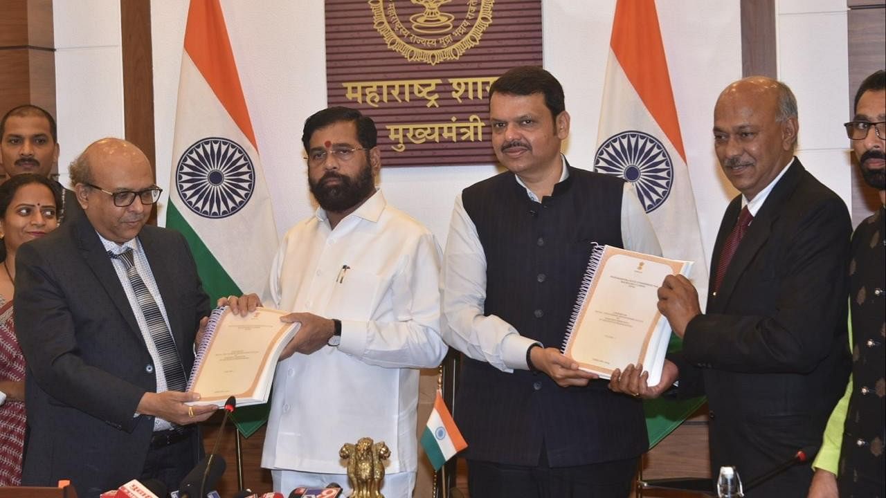 <div class="paragraphs"><p>MSBCC chairman Justice Sunil Shukre (Retd) submits survey report its report on the social, economic, and educational backwardness of the Maratha community to Maharashtra chief minister Eknath Shinde at Varsha, ,in Mumbai, on Friday</p></div>