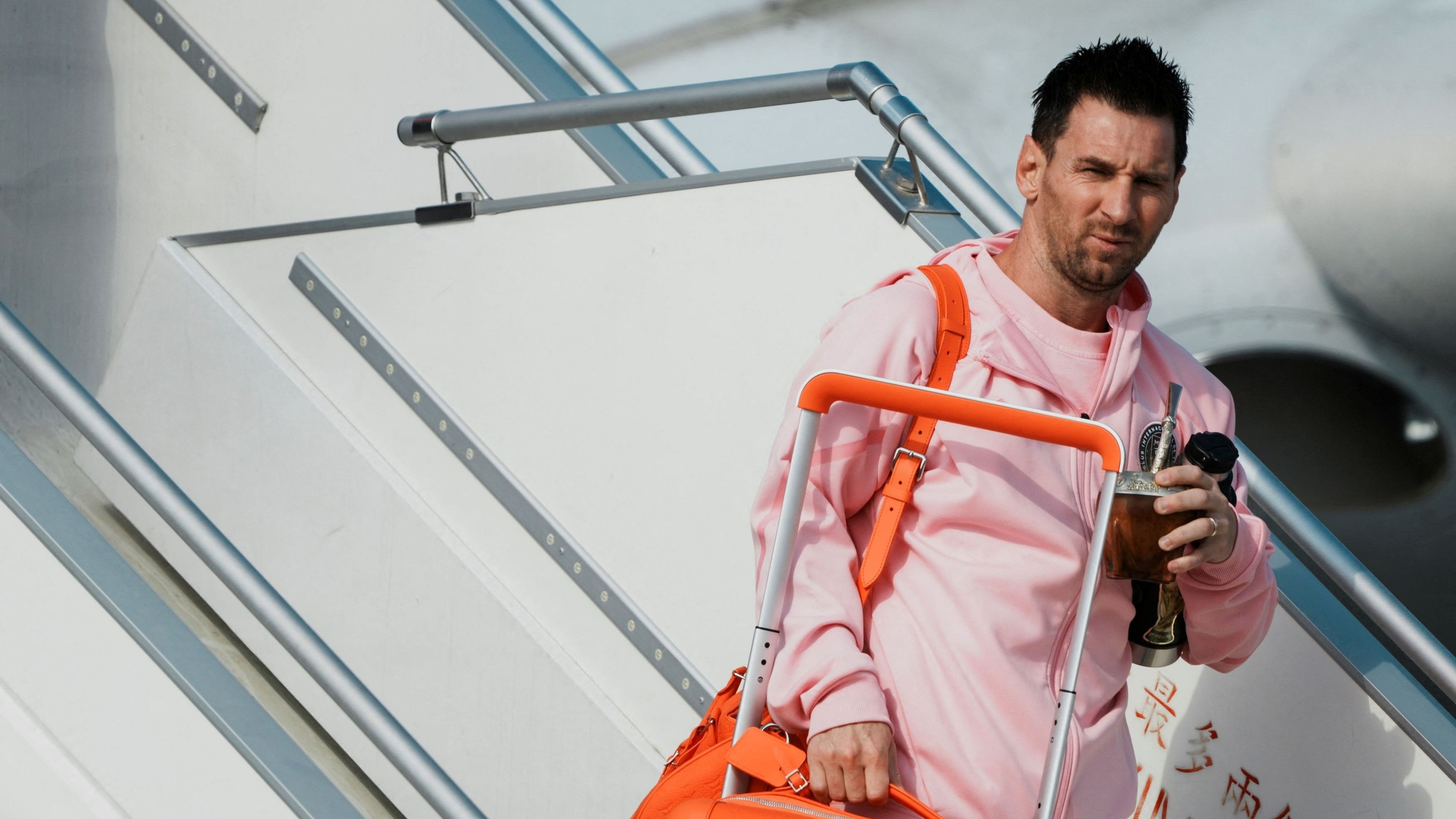 <div class="paragraphs"><p>Inter Miami's Lionel Messi arrives at the Hong Kong International Airport for the soccer club's first international tour, in Hong Kong, China February 2, 2024. </p></div>