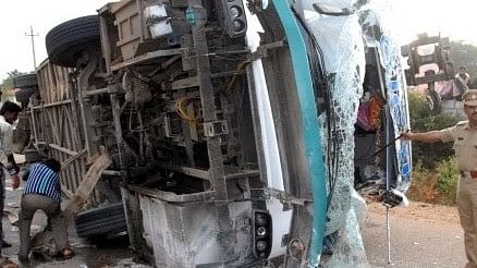 <div class="paragraphs"><p>Representative image of truck overturn.</p></div>