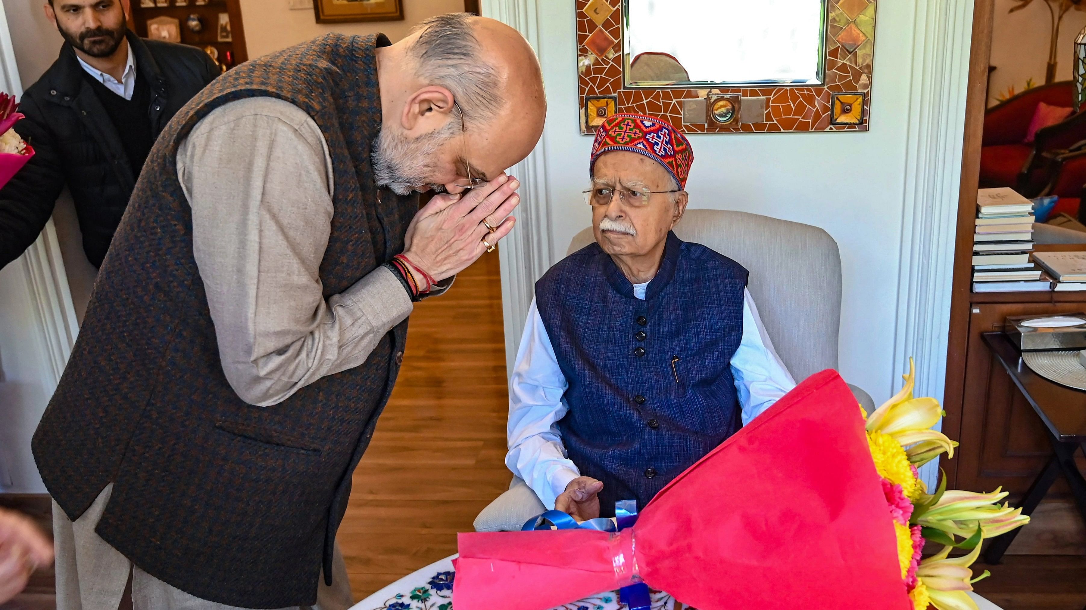 <div class="paragraphs"><p> Union Home Minister Amit Shah with senior BJP leader Lal Krishna Advani during a meeting, in New Delhi, Tuesday, Feb 6, 2024.</p></div>