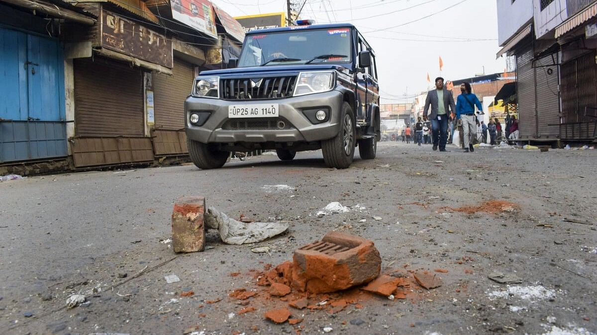 <div class="paragraphs"><p>Bareilly: A police vehicle at the spot following violence after Islamic cleric Tauqeer Raza Khan was detained by police for giving a 'jail bharo' call over the Gyanvapi mosque issue, in Bareilly, Friday, Feb. 9, 2024.</p></div>