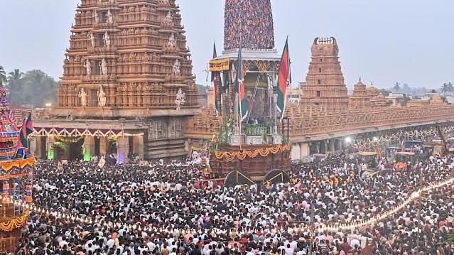 <div class="paragraphs"><p>Thousands of devotees participate in the Panchamaha Rathotsava, at Nanjangud, Mysuru district, on Friday</p></div>