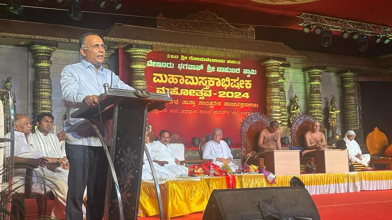 <div class="paragraphs"><p>District- in Charge Minister Dinesh Gundu Rao speaks at the religious meet held as a part of Mahamastakabhisheka at Venur. </p></div>