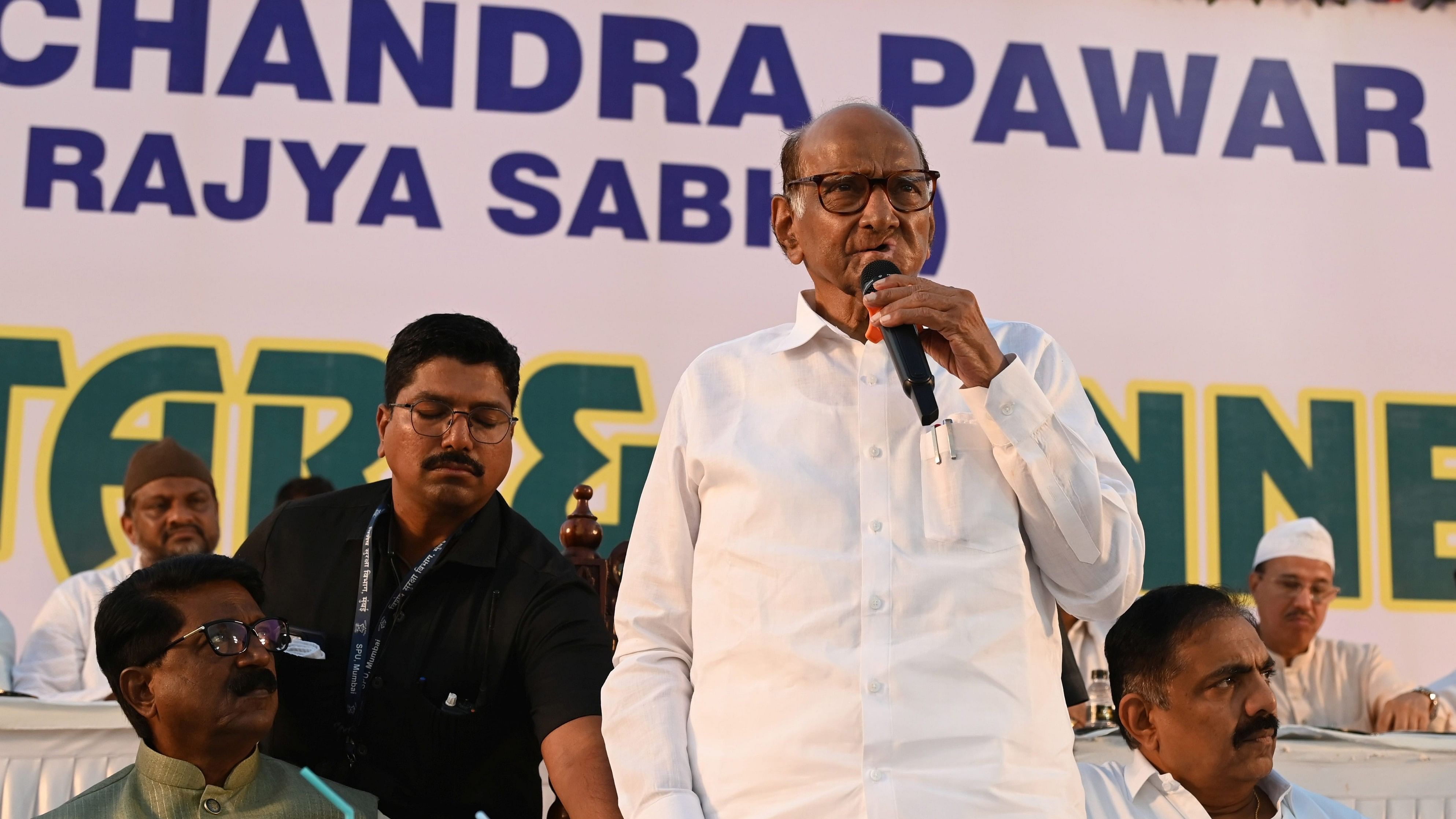 <div class="paragraphs"><p>NCP (Sharadchandra Pawar) Party President Sharad Pawar and others during an Iftar party during the holy month of Ramzan, at Islam Gymkhana, in Mumbai.</p></div>