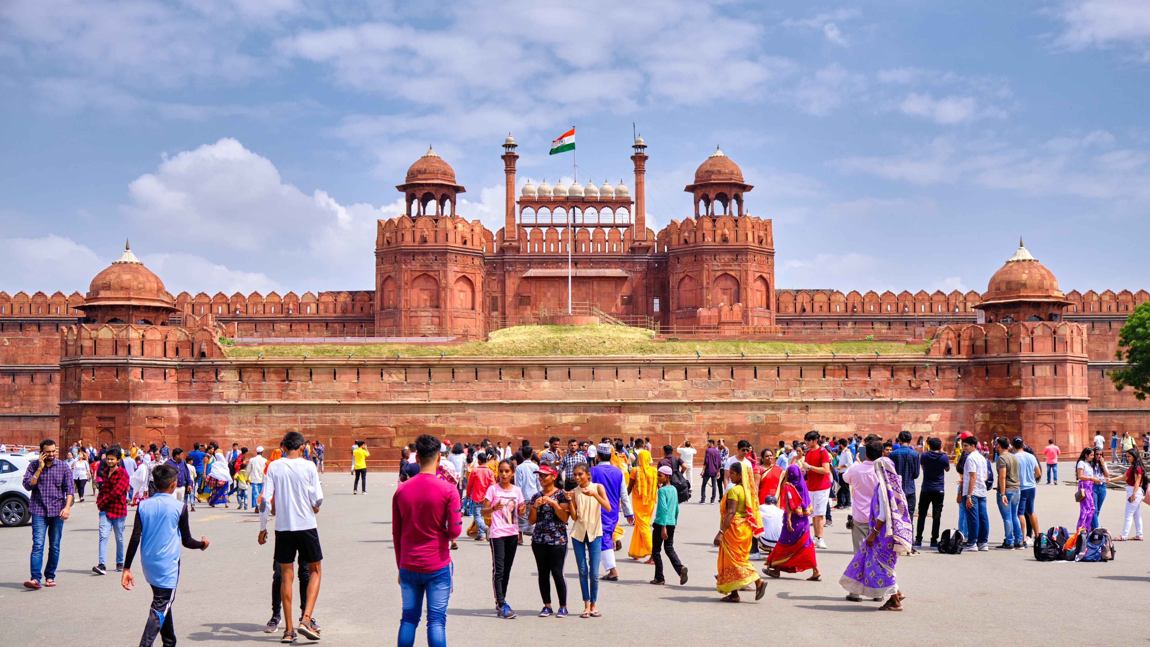 <div class="paragraphs"><p>Red Fort in Delhi</p></div>