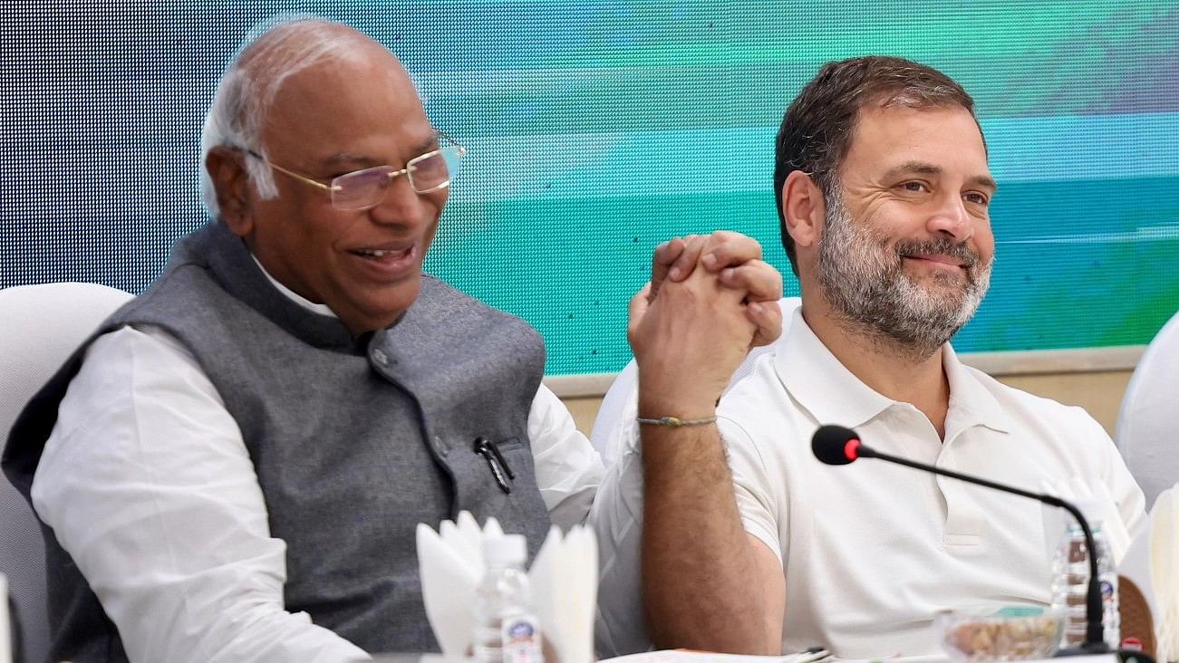 <div class="paragraphs"><p>Congress President Mallikarjun Kharge (left) and party leader Rahul Gandhi (right) at the CWC meet today.</p></div>