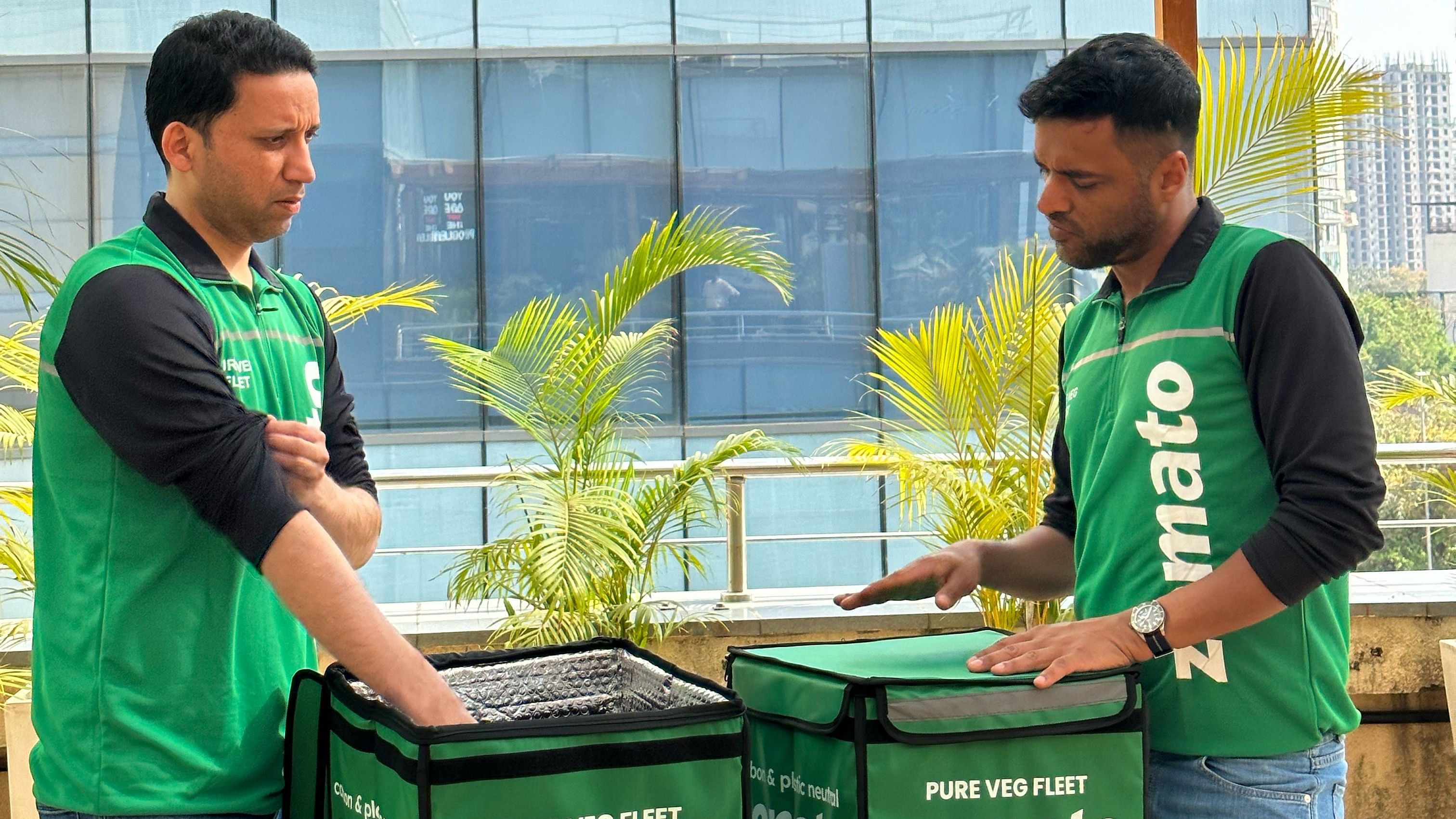 <div class="paragraphs"><p>Zomato's Pure Veg Fleet will use green delivery boxes instead of the standard red ones.</p></div>