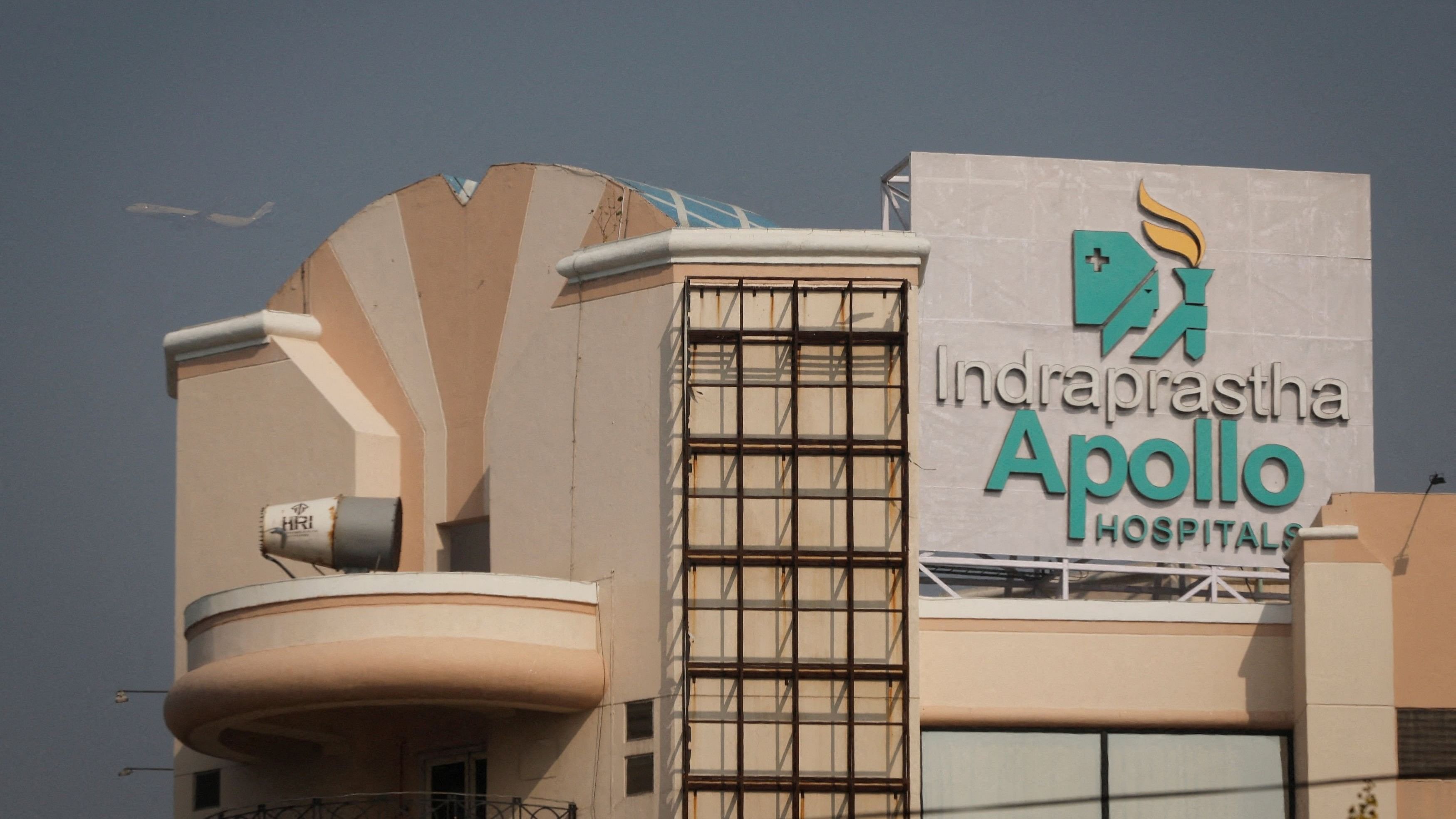 <div class="paragraphs"><p>An Apollo Hospital building.</p></div>