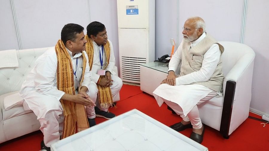 <div class="paragraphs"><p>Prime Minister Narendra Modi on Saturday in a brief meeting with West Bengal BJP president Sukanta Majumdar and Leader of Opposition in the assembly, Suvendu Adhikari.</p></div>