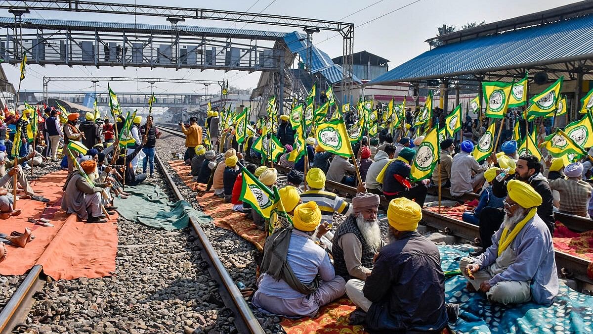 <div class="paragraphs"><p>Members of various organisations block railway tracks at Rajpura as they stage 'rail roko' protest in support of farmers agitating at Punjab-Haryana Shambhu border, in Patiala, Thursday, February 15, 2024. </p></div>