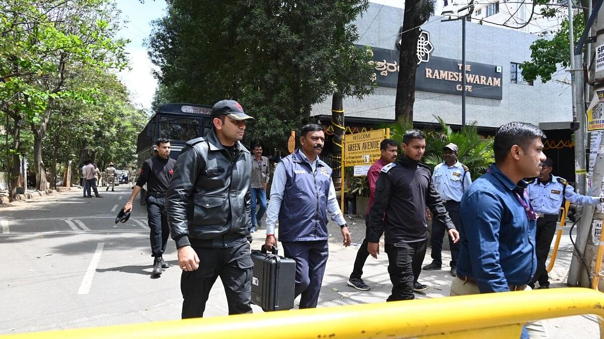 <div class="paragraphs"><p>The team of Bomb detection &amp; disposal squad leave after examining the spot where an explosion occurred at The Rameshwaram Cafe at Whitefield in Bengaluru.</p></div>