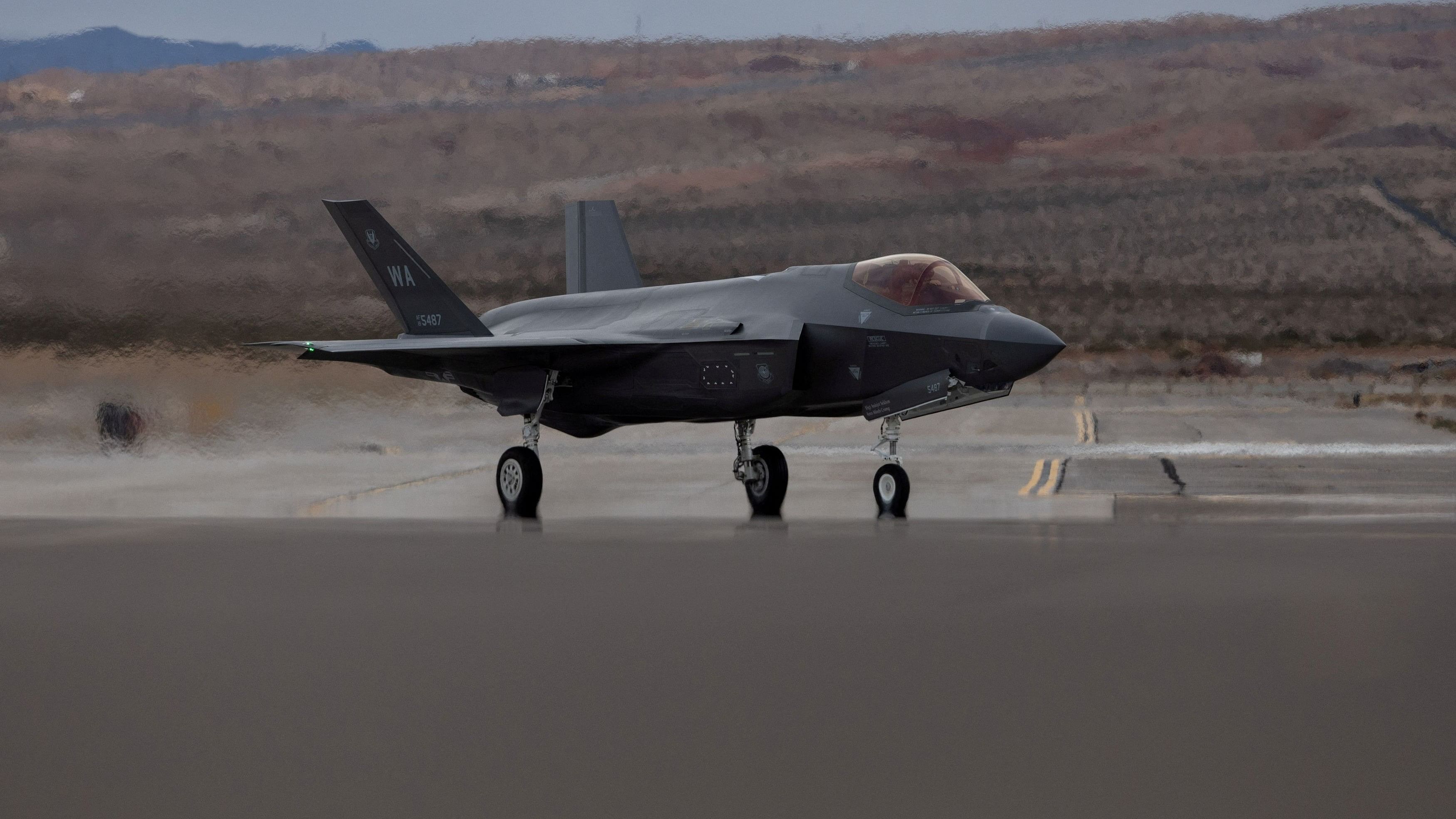 <div class="paragraphs"><p>F-35A Lightning II aircraft</p></div>