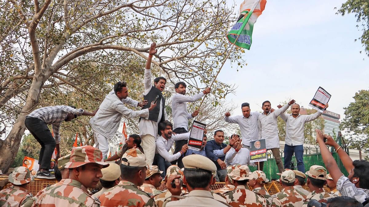 <div class="paragraphs"><p>Youth Congress activists protest against BJP over alleged illegal and unlawful fund transfer through electoral bonds in recent years, in New Delhi.</p></div>