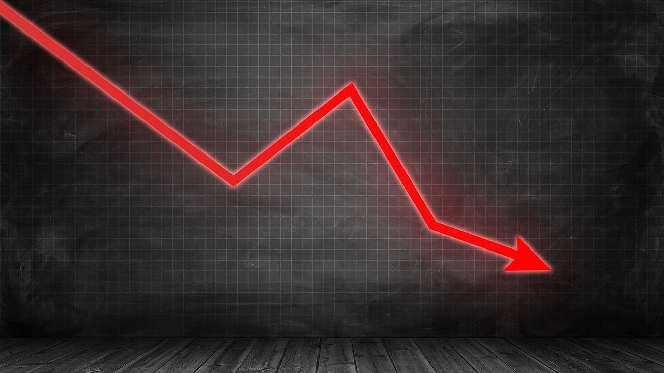 <div class="paragraphs"><p>Representative image showing a graph going down</p></div>