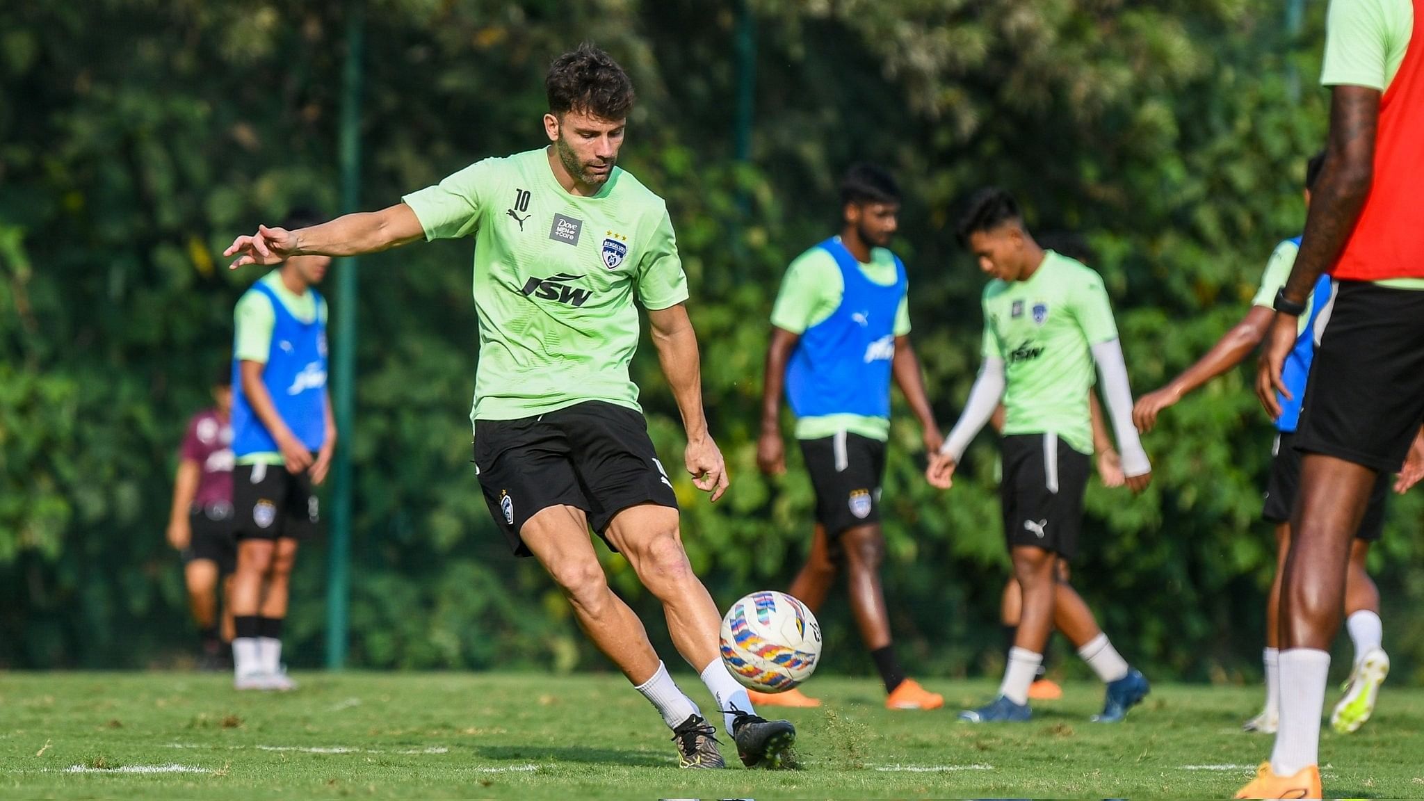 <div class="paragraphs"><p>Javi Hernandez's creative contributions will be vital for Bengaluru FC against Kerala Blasters on Saturday. </p></div>