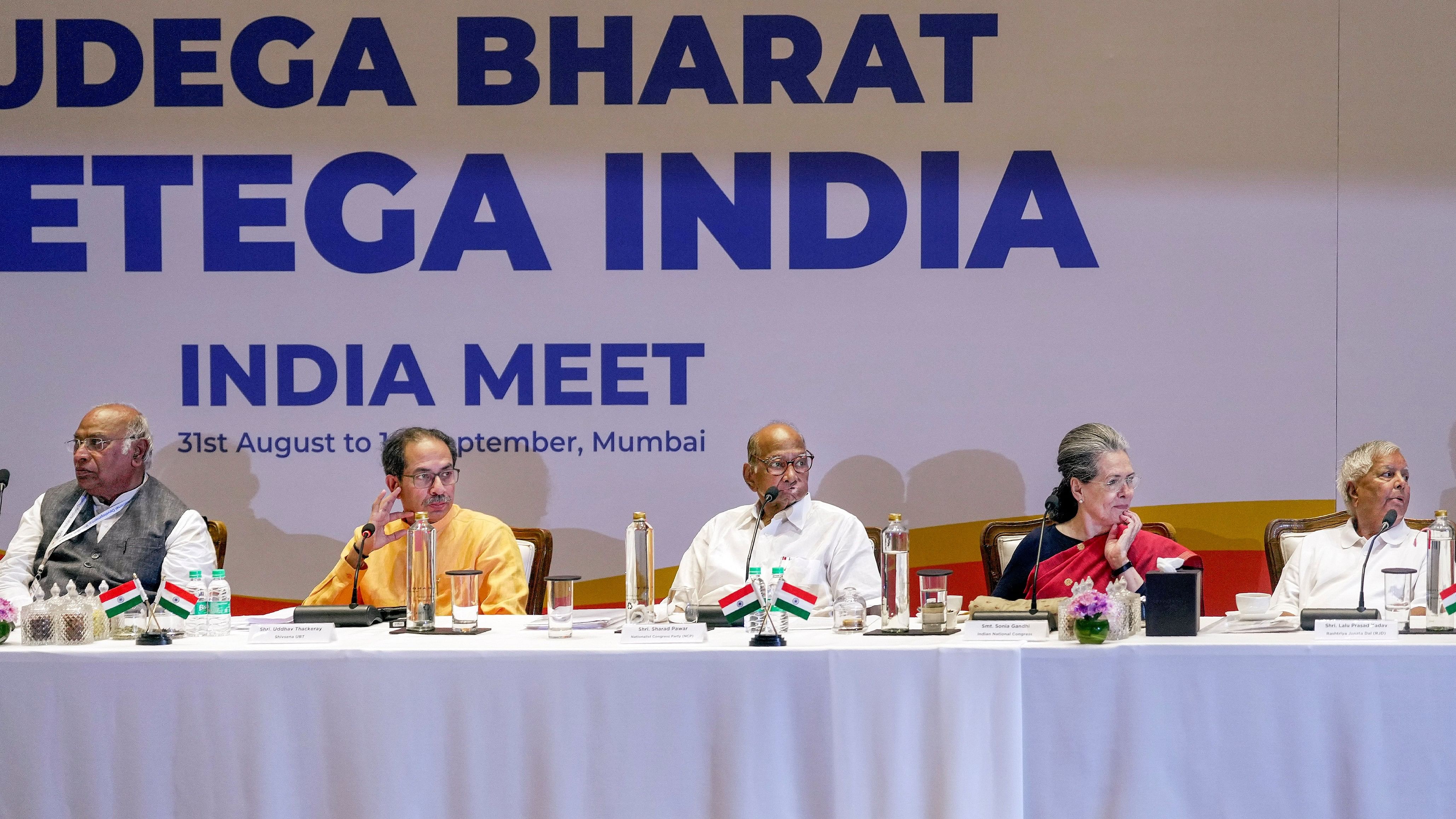<div class="paragraphs"><p>File Photo: Congress President Mallikarjun Kharge, Shiv Sena (UBT) chief Uddhav Thackeray, NCP (SCP) chief Sharad Pawar, Congress leader Sonia Gandhi and RJD chief Lalu Prasad Yadav during the meeting of Indian National Developmental Inclusive Alliance (I.N.D.I.A.), in Mumbai, Friday, Sept. 1, 2023.</p></div>