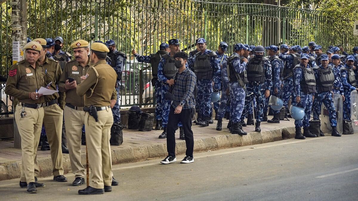 <div class="paragraphs"><p>Security personnel stand guard a day after the Ministry of Home Affairs notified the rules for implementation of the CAA.</p></div>