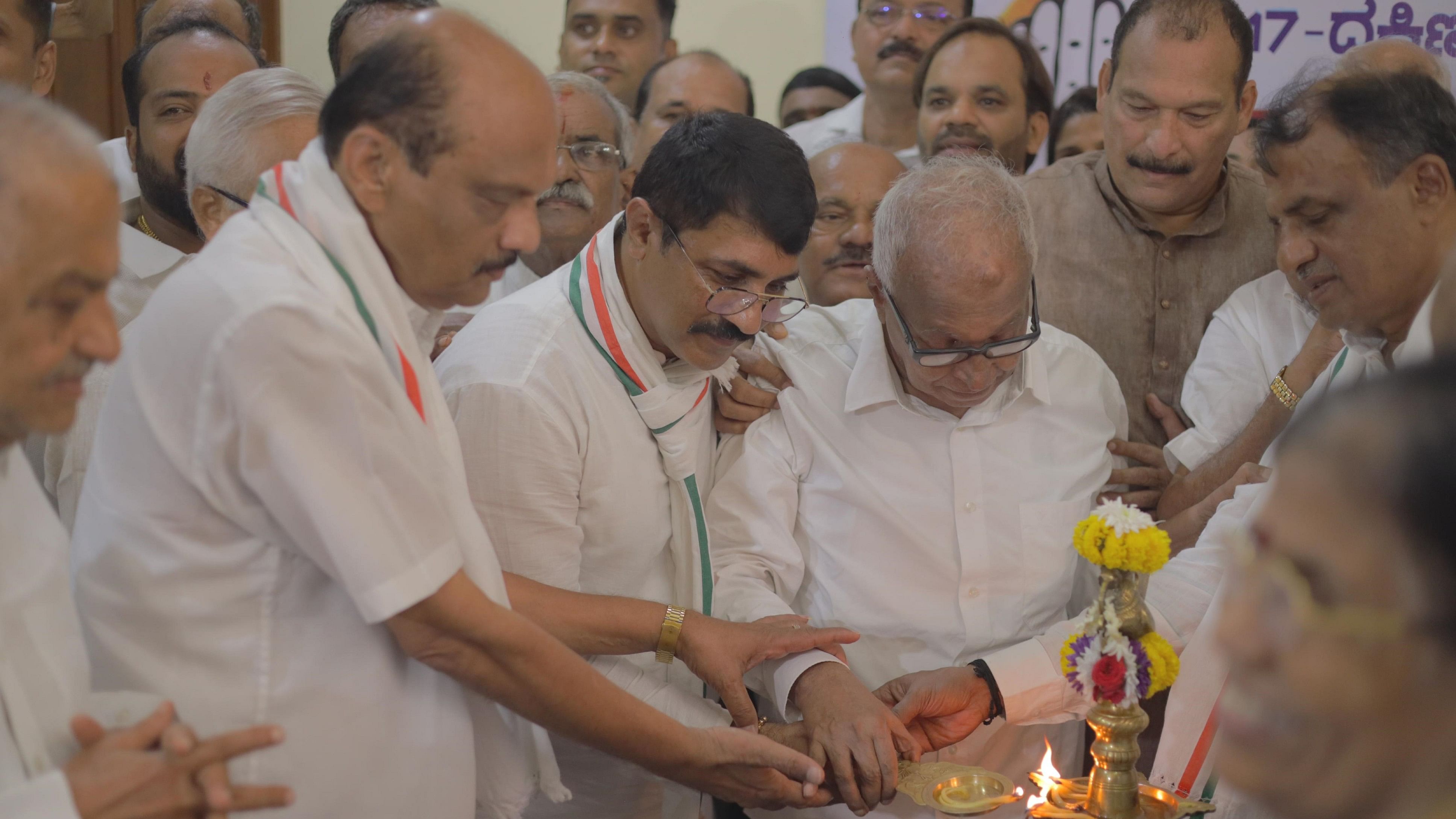 <div class="paragraphs"><p>Veteran Congress leader B Janardhan Poojary inaugurating the Congress election office in Mangaluru.</p></div>