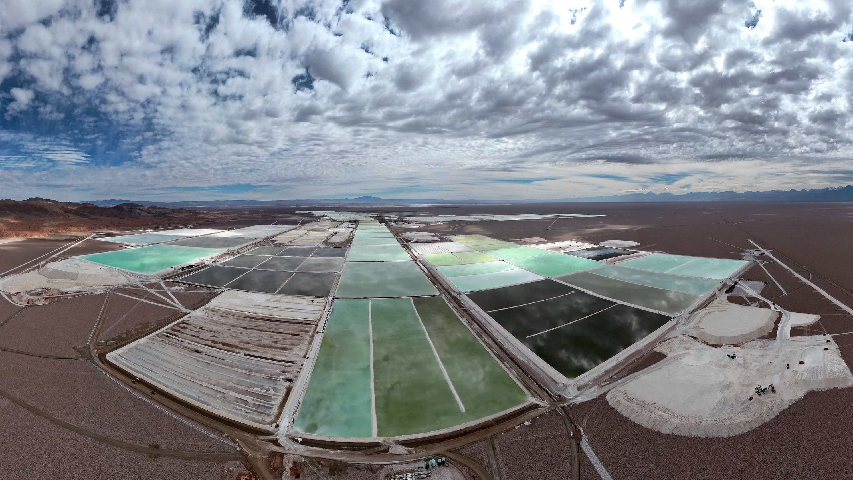 <div class="paragraphs"><p> A view of Albemarle lithium mine located on the Atacama salt flat is pictured, in Antofagasta region, Chile, May 4, 2023</p></div>
