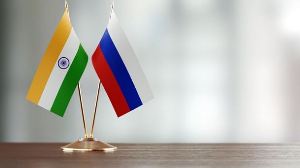 <div class="paragraphs"><p>A photo of the Indian and Russian flags.</p></div>