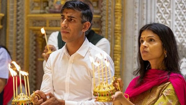 <div class="paragraphs"><p>UK Prime Minister Rishi Sunak and his wife Akshata Murthy.</p></div>