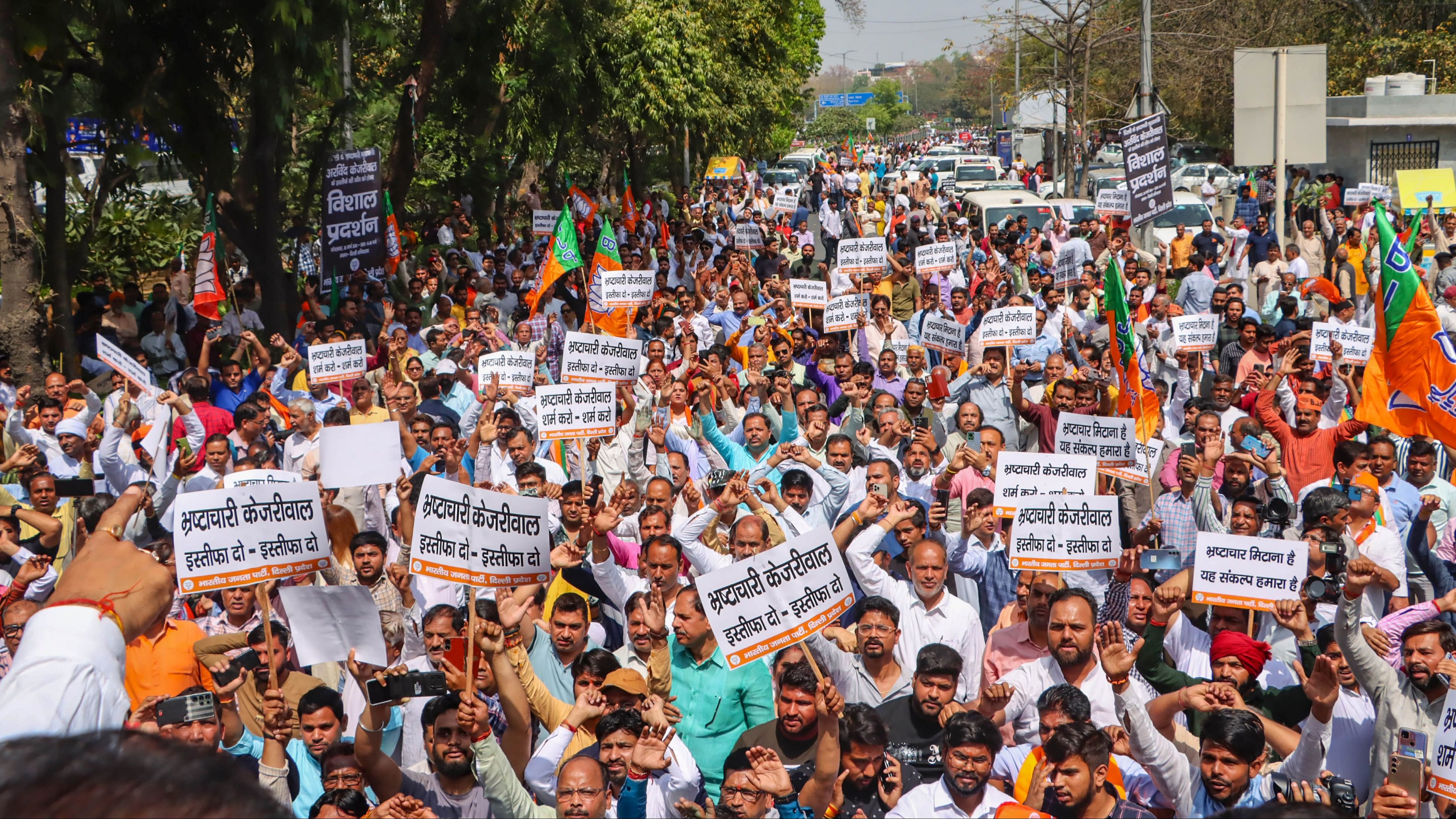 <div class="paragraphs"><p>BJP workers protest demanding the resignation of CM Arvind Kejriwal in Delhi.</p></div>