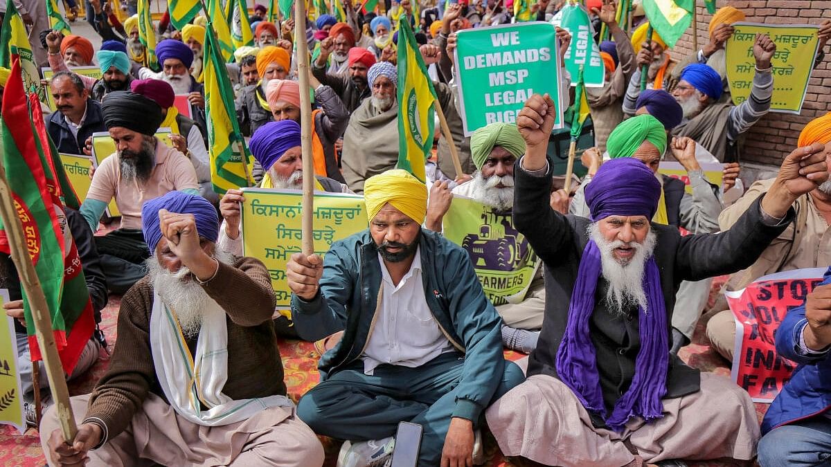<div class="paragraphs"><p>Members of Bharatiya Kisan Union protest outside the Deputy Commissioner's office in support of farmers' demands in Amritsar recently.</p></div>