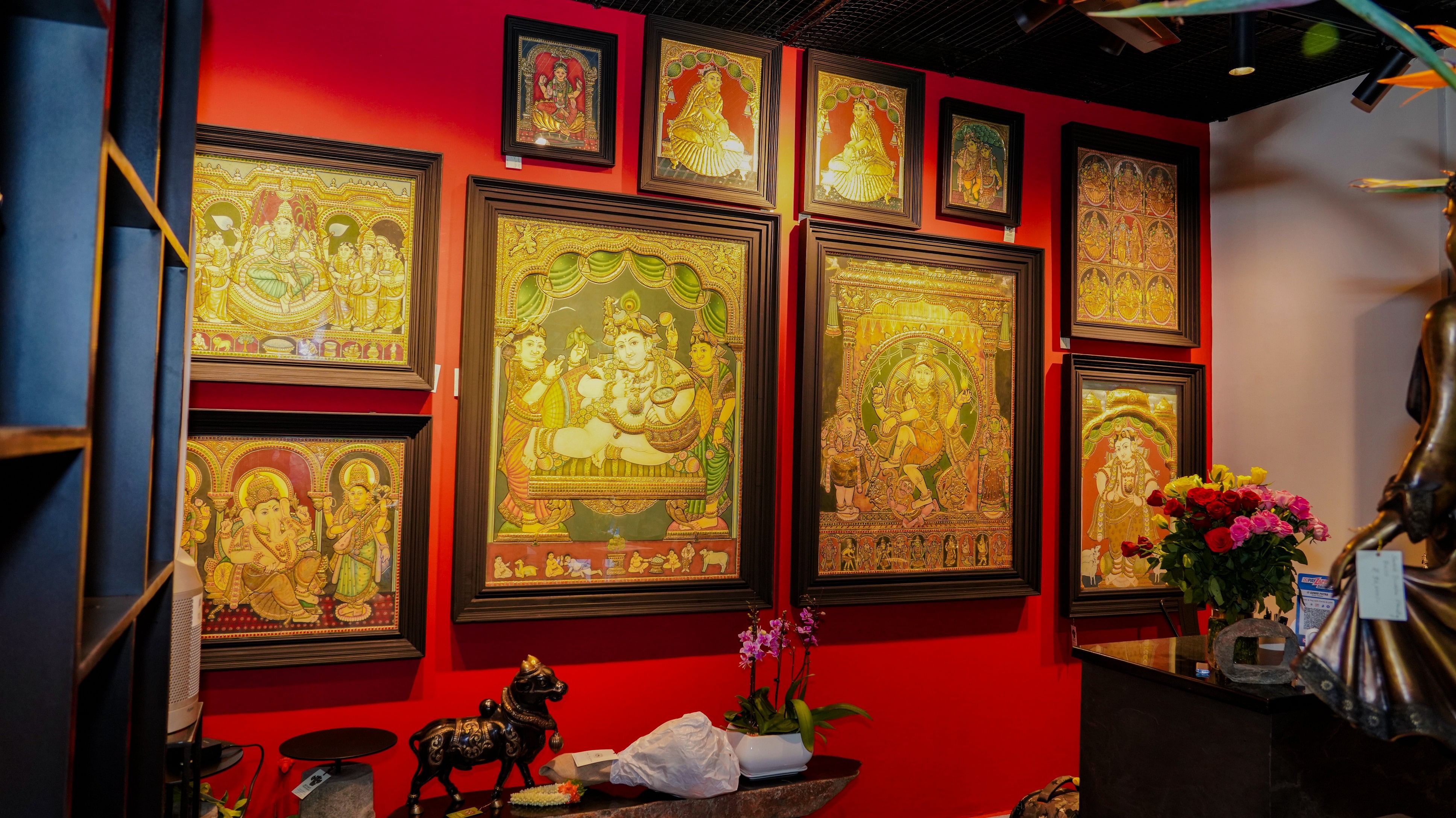 <div class="paragraphs"><p>Tanjore paintings sourced from Tamil Nadu. </p></div>