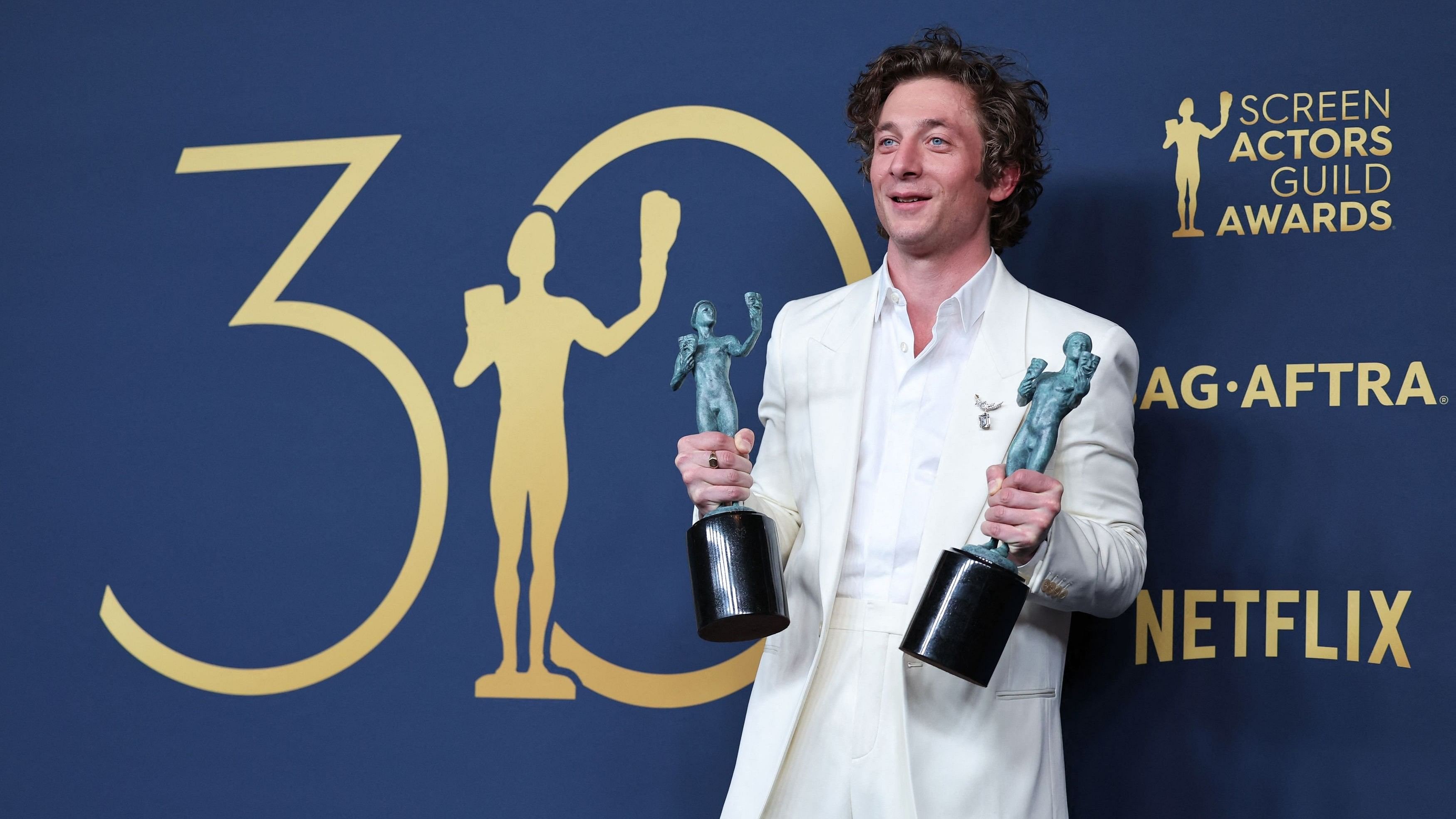 <div class="paragraphs"><p>Jeremy Allen White poses with the awards Male Actor in a Comedy Series and Ensemble in a Comedy Series for The Bear at the 30th Screen Actors Guild Awards, in Los Angeles, California, U.S., February 24, 2024. </p></div>