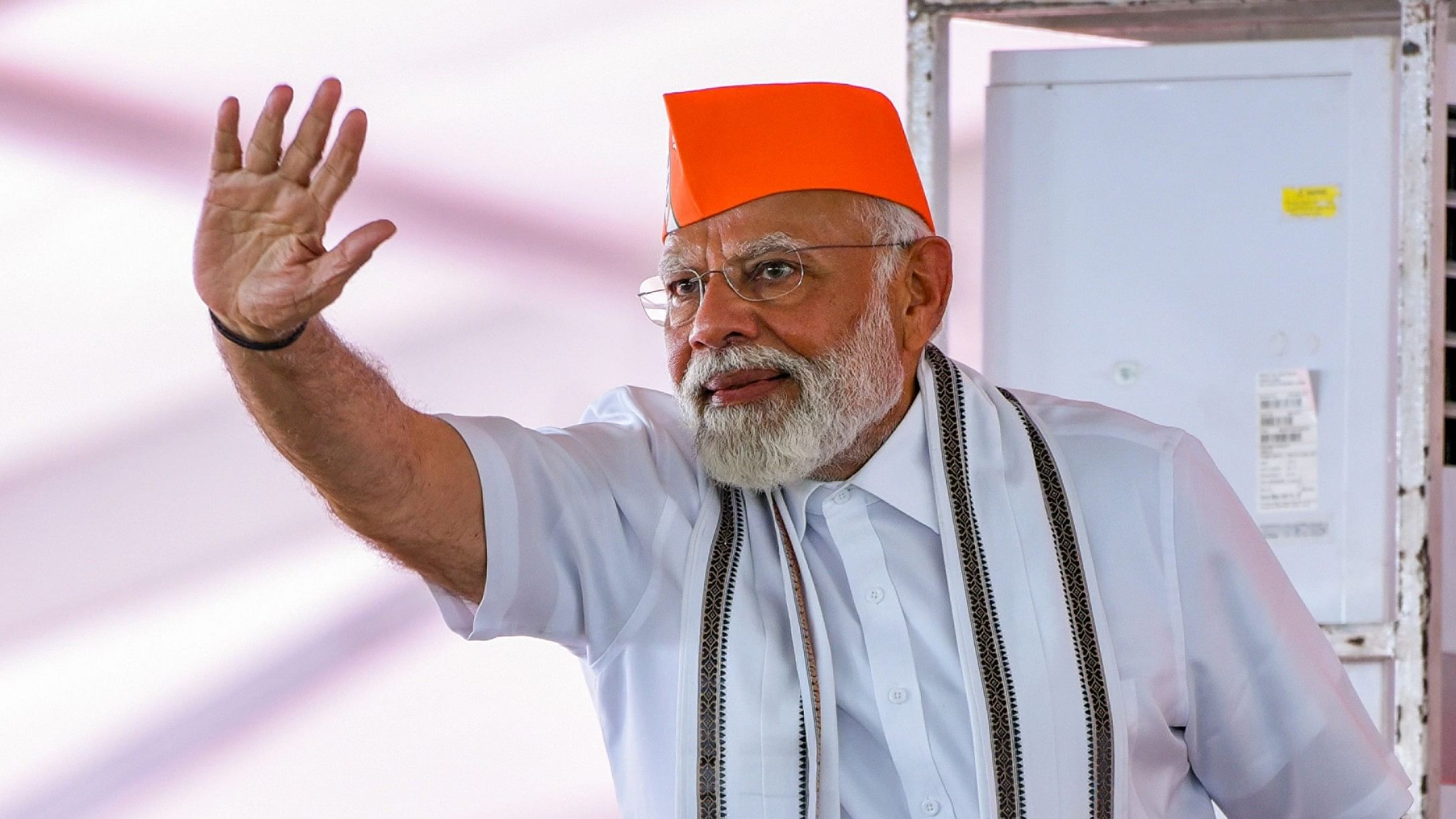 <div class="paragraphs"><p>EDS PLS TAKE NOTE OF THIS PTI PICK OF THE DAY :::Adilabad: Prime Minister Narendra Modi waves at the crowd during a public meeting, in Adilabad, Telangana, Monday, March 4, 2024. (PTI Photo)  (PTI03_04_2024_000129A)(PTI03_04_2024_000268A) *** Local Caption ***  </p></div>